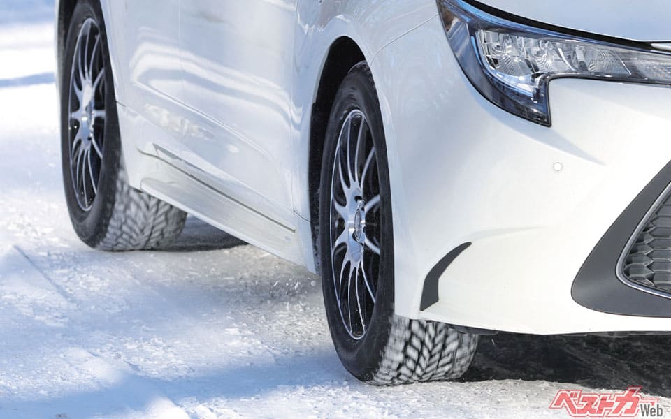 しっかりとグリップしてくれ、ブレーキング時も安心感がある